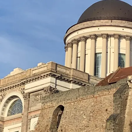 Kempelen Kuria Esztergom