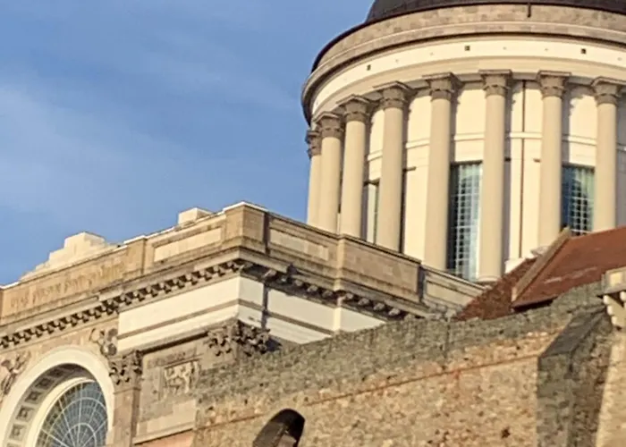 Kempelen Kuria Esztergom